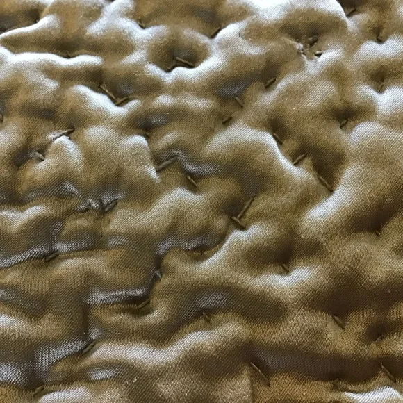 Elegant Tan/Champaign Quilted Bedspread - Picture 5 of 11